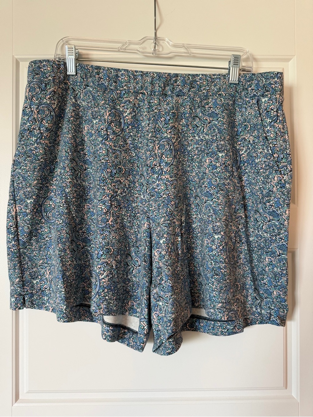 J Jill Wearever Collection Women's Blue Floral Pull-On Shorts